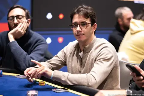 Mario Navarro and Jamie Dwan Capture SCOOP Warm-Up Titles