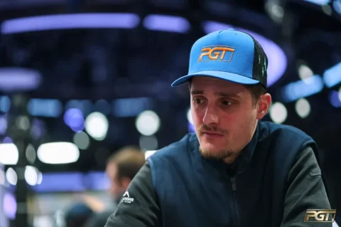 Jeremy Becker Slowrolls with Aces; Opponent Turns Over Kings