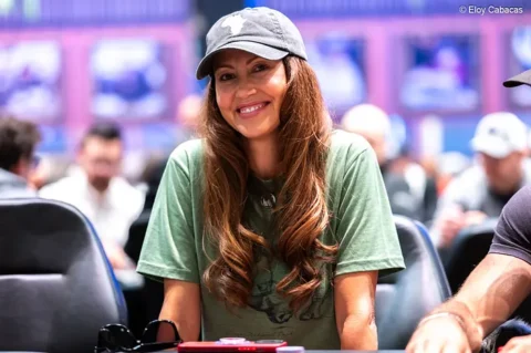 Poker-Playing Actress Shannon Elizabeth Talks About Her M First Week on OnlyFans
