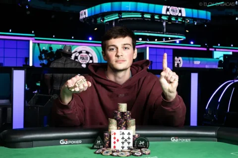 Myles Mullaly Runs Hot to Win 2026 WSOP ,000 Super Turbo Bounty